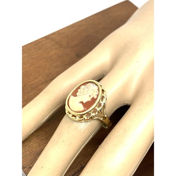 Cameo Cocktail Ring 18k Yellow Gold Estate Jewelry Vintage Women's Size 8 - Picture 13 of 16